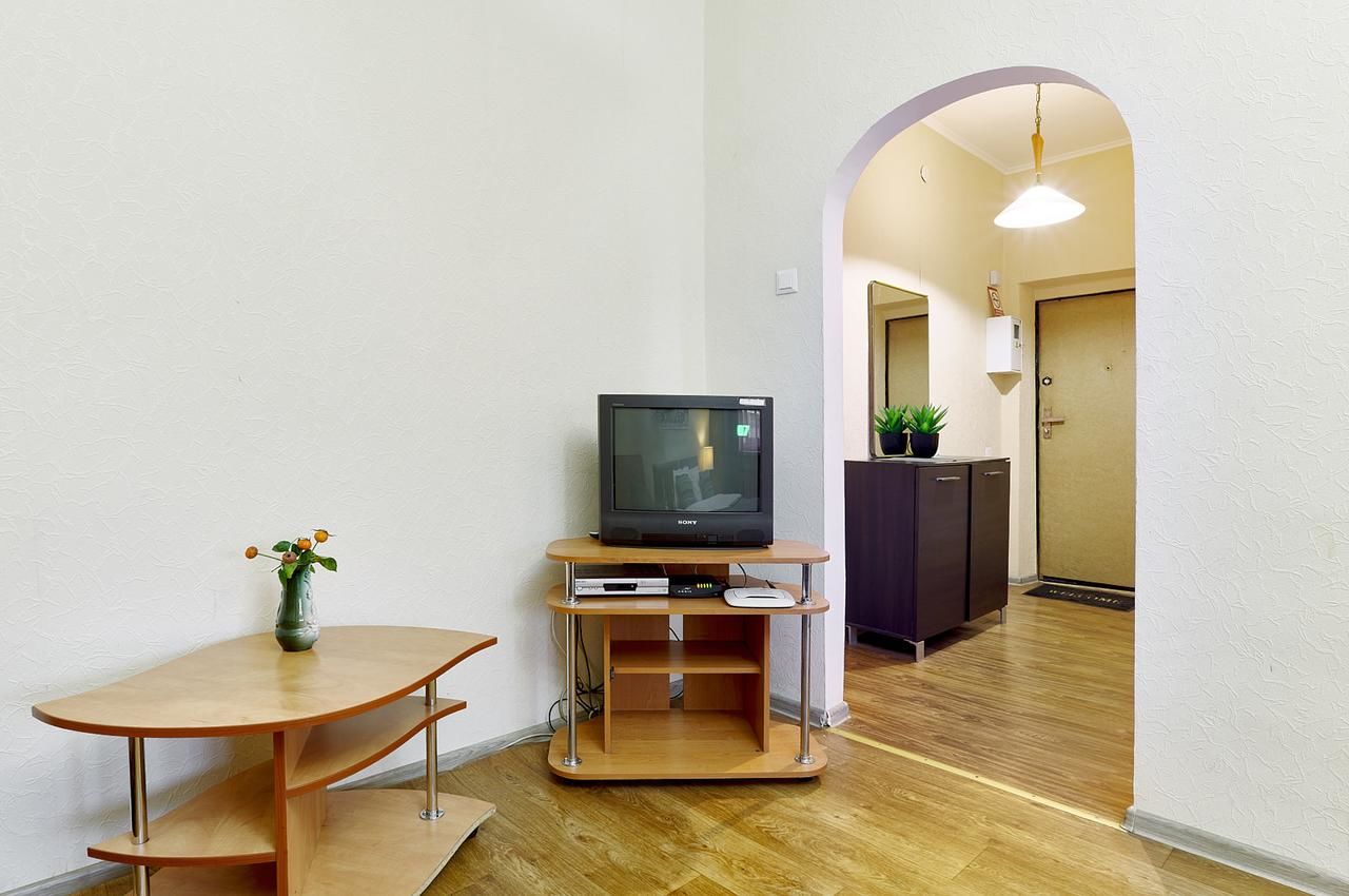Апартаменты Hospitalna Street 2, Apartment in the CENTER - PALASE OF SPORT Киев-7