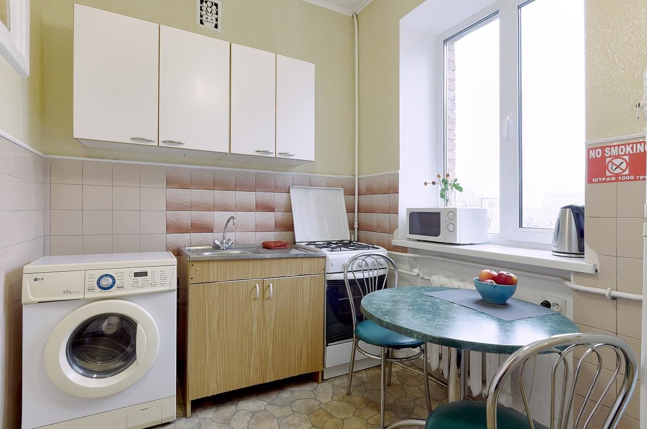 Апартаменты Hospitalna Street 2, Apartment in the CENTER - PALASE OF SPORT Киев-11