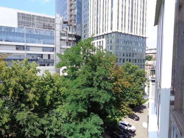 Апартаменты Hospitalna Street 2, Apartment in the CENTER - PALASE OF SPORT Киев-15